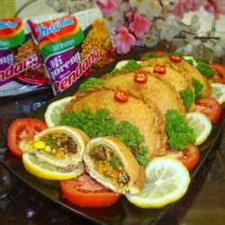 PASTEL ISI INDOMIE RENDANG